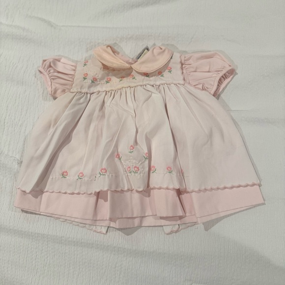 Adorable Vintage Pink Baby Dress with Floral Embroidery - Picture 1 of 7